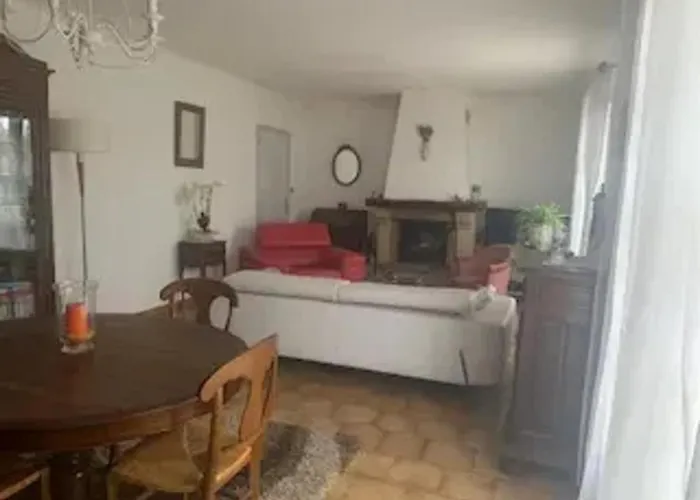 Villa Familiale Avec Piscine A Milhaud - 100 M²_2 Villa *